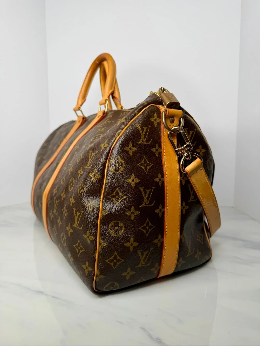 Louis Vuitton Keepall Bandoulière 50 Monogram Canvas Travel Bag w/ Strap
